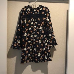 Navy blue floral boutique dress